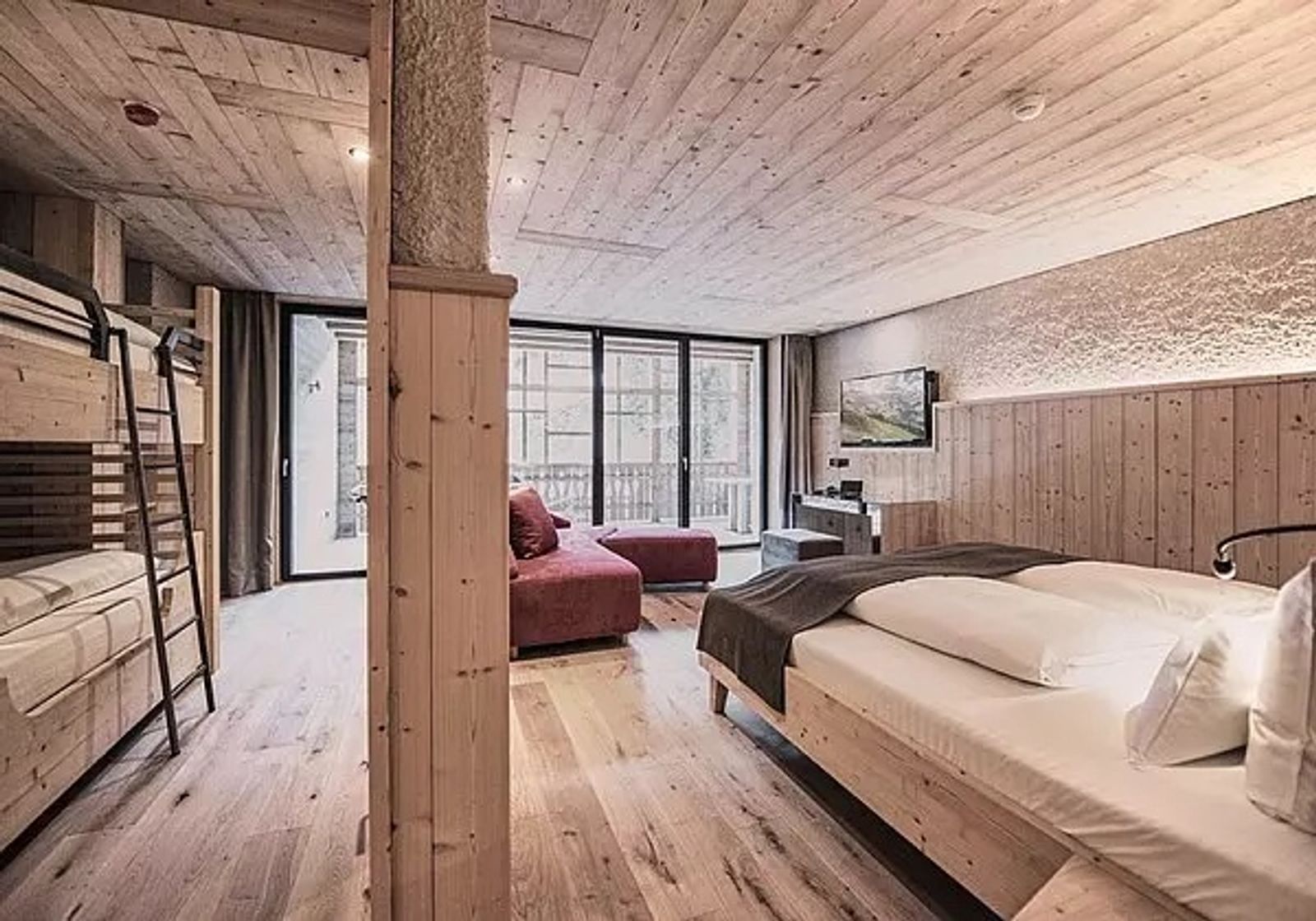 Superior Family Lodge  image 2 - 5-Sterne-Hotel Tenne Lodges | Ratschings | Südtirol | Italy