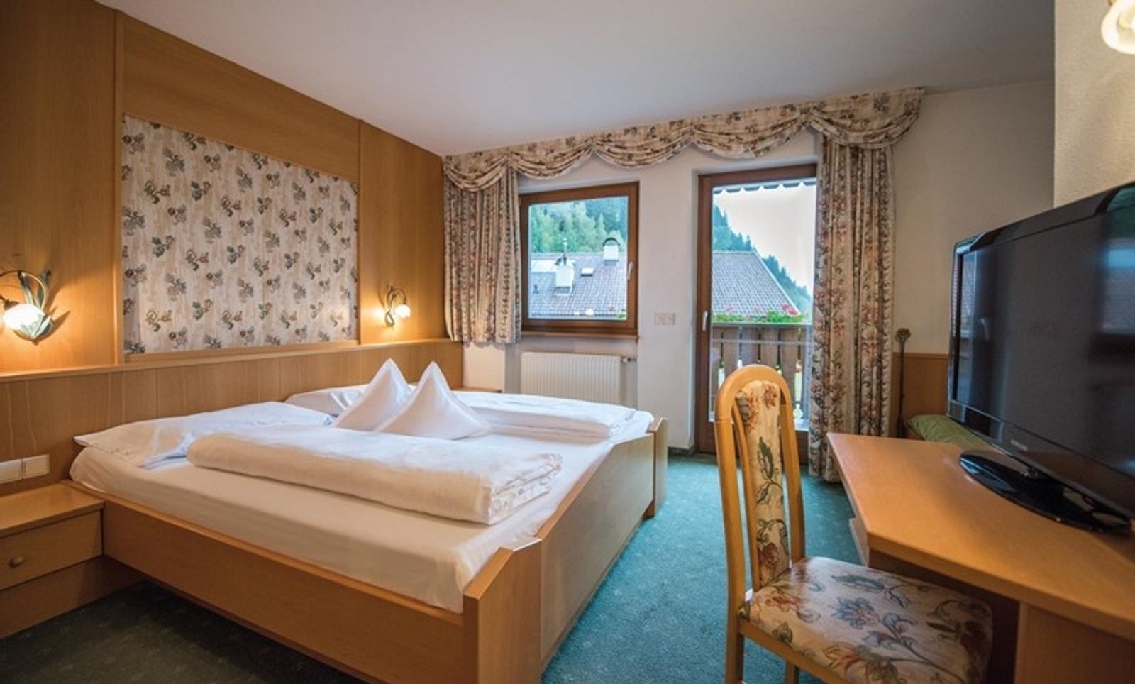Doppelzimmer image 1 - Berghotel Ratschings