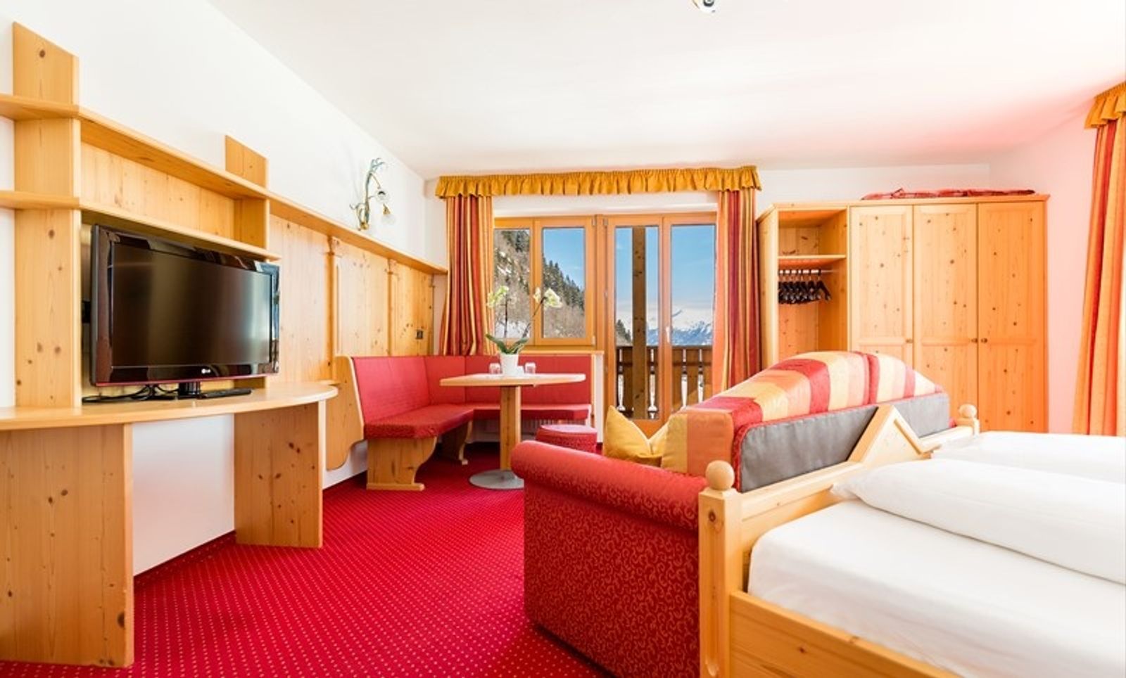 Komfort Zimmer image 1 - Berghotel Ratschings