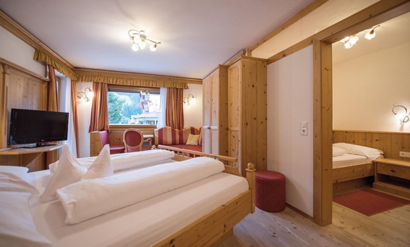 Familienzimmer image 1 - Berghotel Ratschings