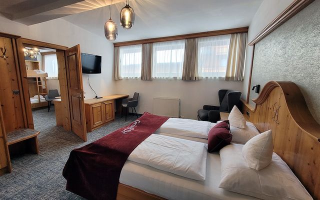 Unterkunft Zimmer/Appartement/Chalet: Adlerhorst & Schwalbennest Kat.5