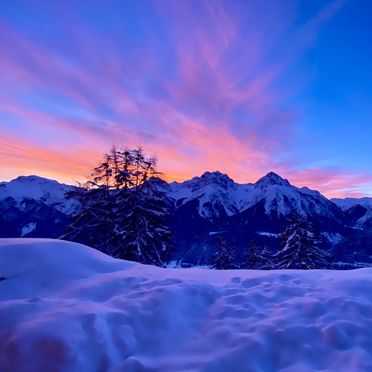Winter-Panorama, Chalet Flöna, Scuol, Graubünden, Schweiz