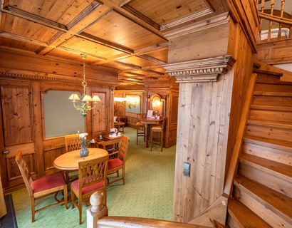 Göbel´s Schlosshotel Prinz von Hessen: Reclaimed wood duplex