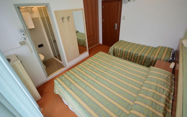 Háromágyas szoba image 3 - Hotel St. Moritz