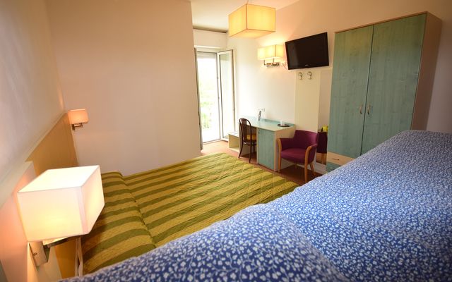 Quadruple Room image 2 - Hotel St. Moritz
