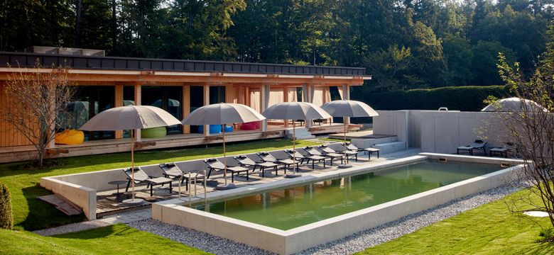 BERGEBLICK: Frühlingsgenuss und Sommerliebe