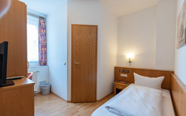 Egyágyas szoba image 1 - Stadthotel  Hotel am Römerplatz | Ulm | Baden Württemberg | Germany
