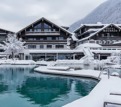 Neuhaus Zillertal Resort: Warmth. Light. Lightness. An "adults only" getaway during Advent