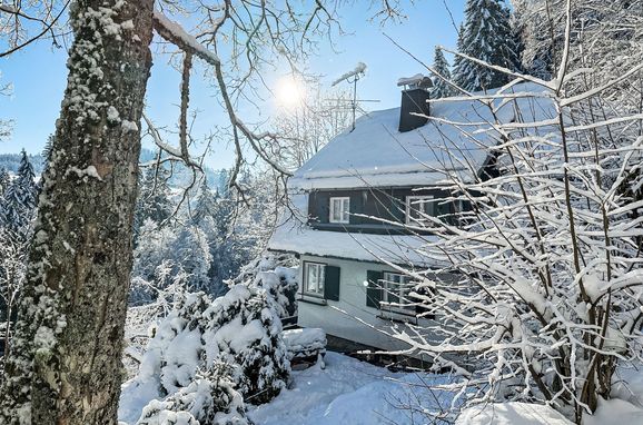 Außen Winter 31 - Hauptbild, Schwarzwaldhütte Kesslerberg, Hinterzarten, Schwarzwald, Baden-Württemberg, Deutschland