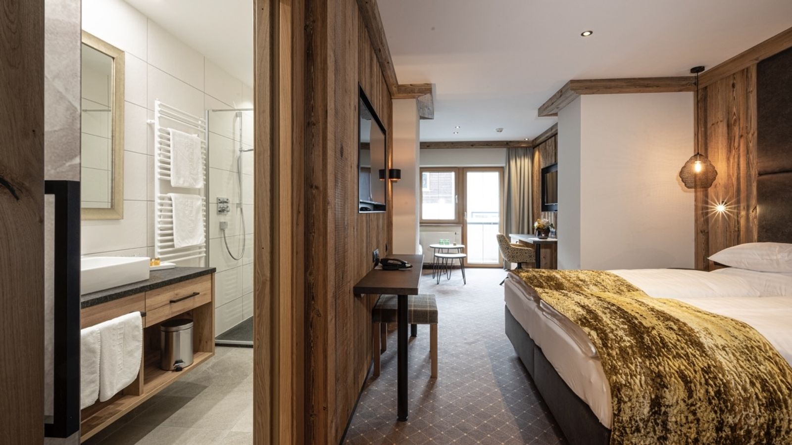 Doppelzimmer "Alpin Deluxe" image 8 - Alpenresort Hotel Fluchthorn