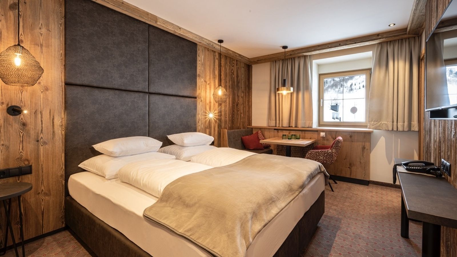 Familienzimmer Edelweiss image 2 - Alpenresort Hotel Fluchthorn