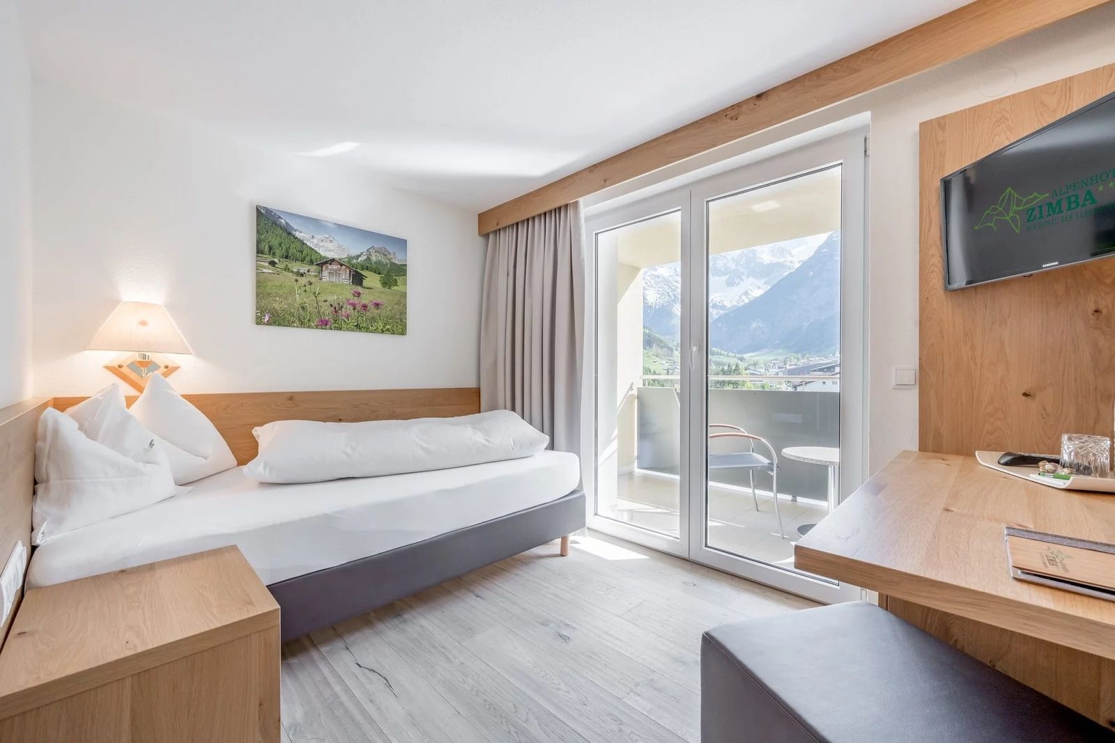 Einzelzimmer image 1 - Alpenhotel Zimba