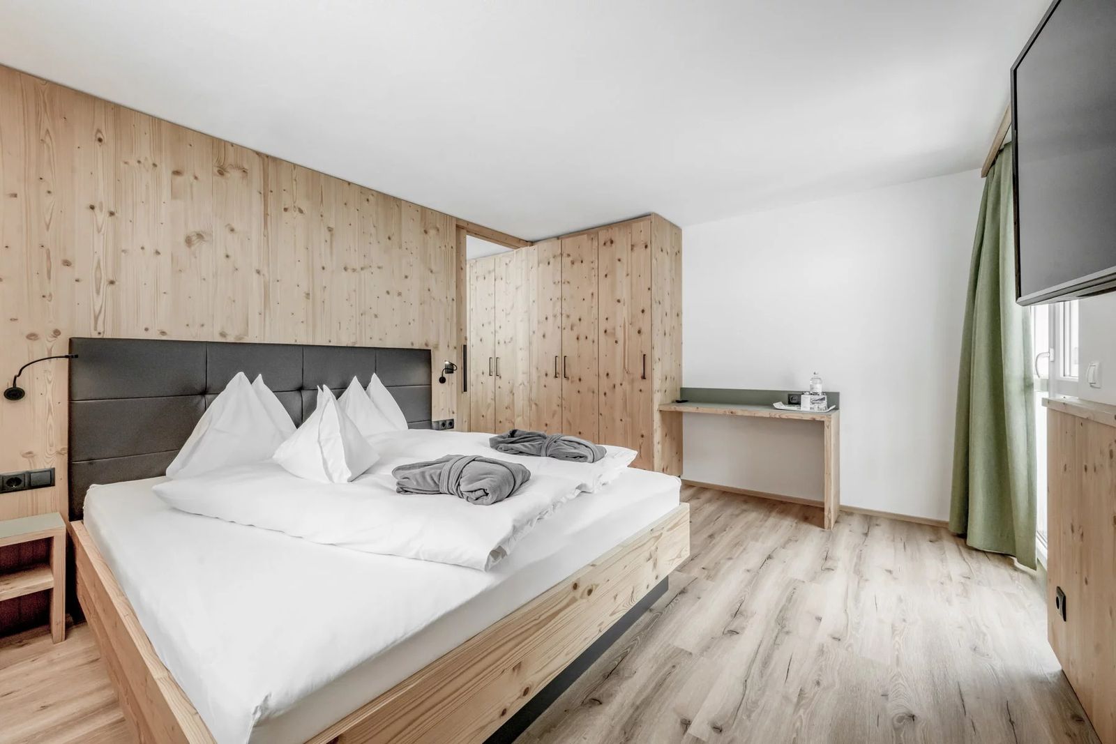 Suite Schesaplana image 5 - Alpenhotel Zimba