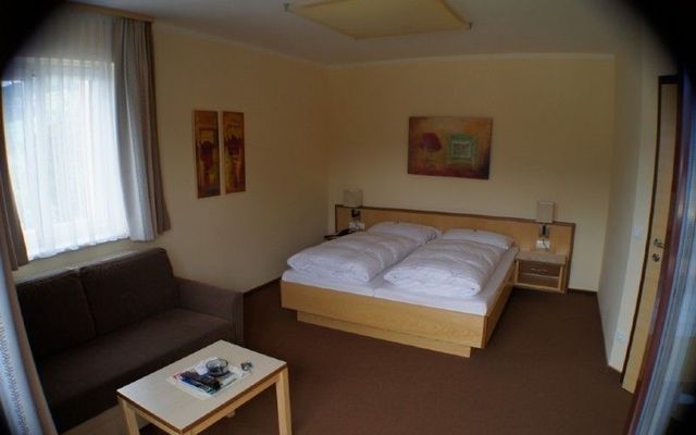 Doppelzimmer image 2 - Hotel Sonneck