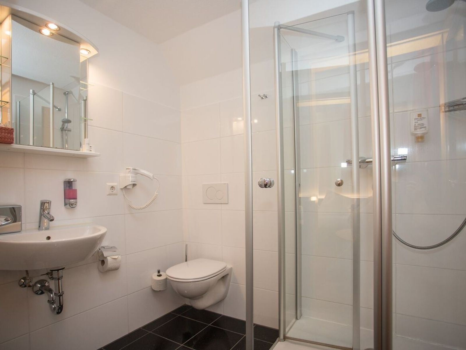 Standard Doppelzimmer image 6 - Lodge Hotel Winterberg 