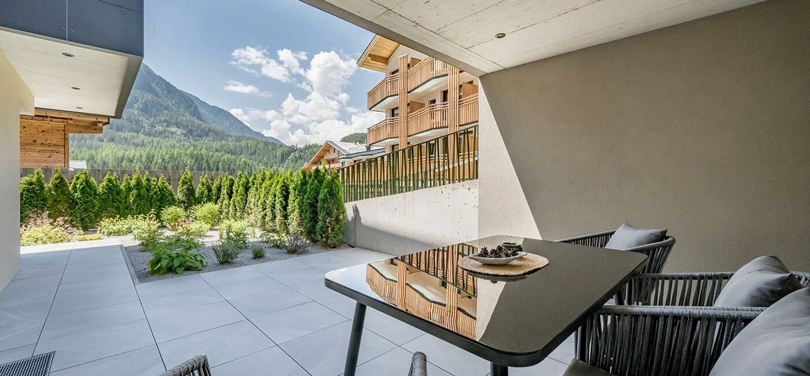 APARTMENT № ONE image 11 - Apartmenthaus Falkner  Five