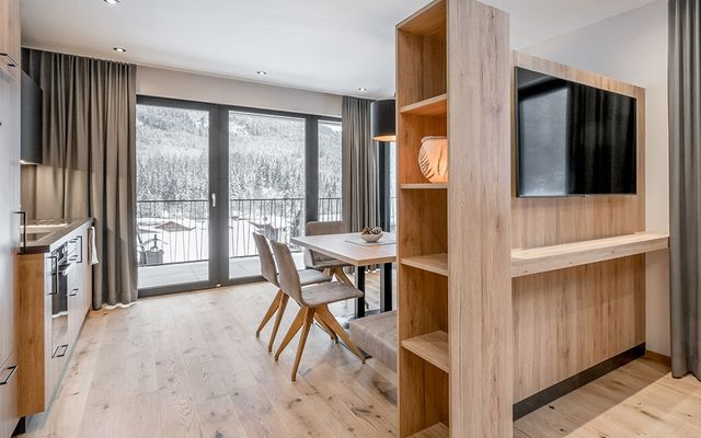 Unterkunft Zimmer/Appartement/Chalet: APARTMENTS № THREE