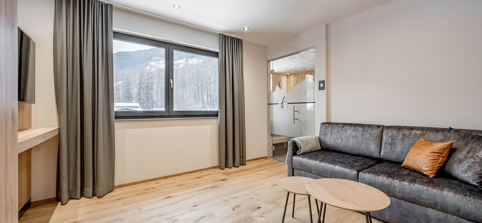 APARTMENTS № FIVE image 1 - Apartmenthaus Falkner  Five