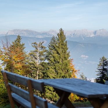 Garden table with mountain view, Sissi Chalet Königin, Cavareno, Trentino-Alto Adige, Italy