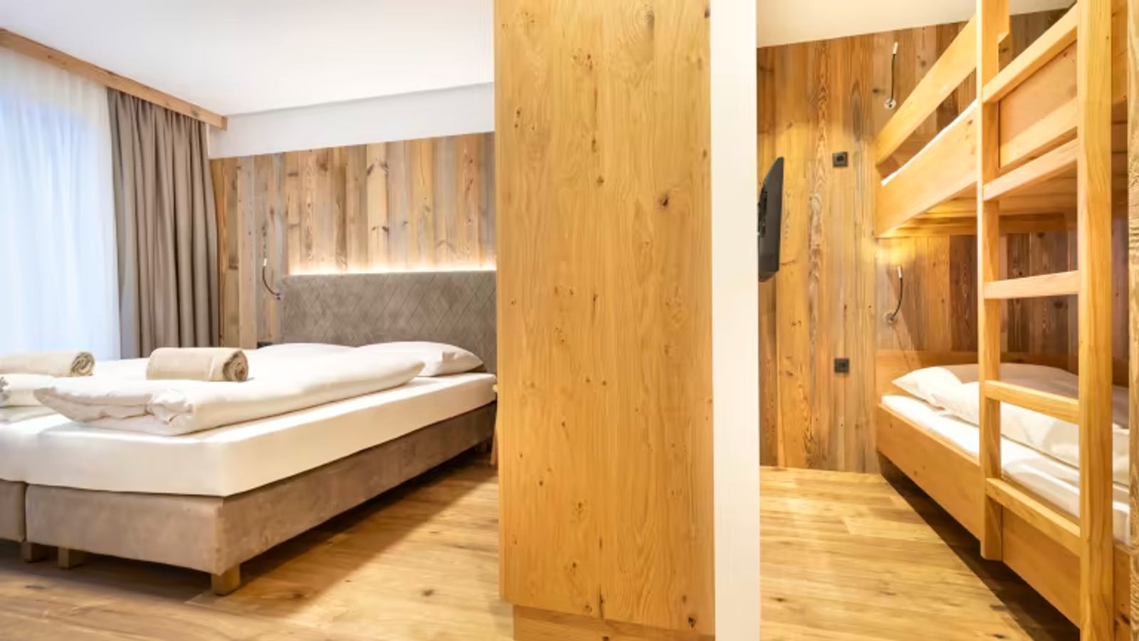 Apartment A Deluxe Terrace image 3 - Ferienanlage Central GmbH