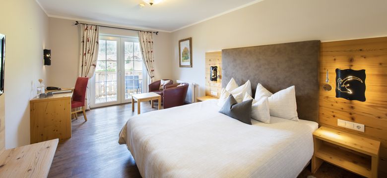 ALMGUT Mountain Wellness Hotel: Arnika feel-good room image #1