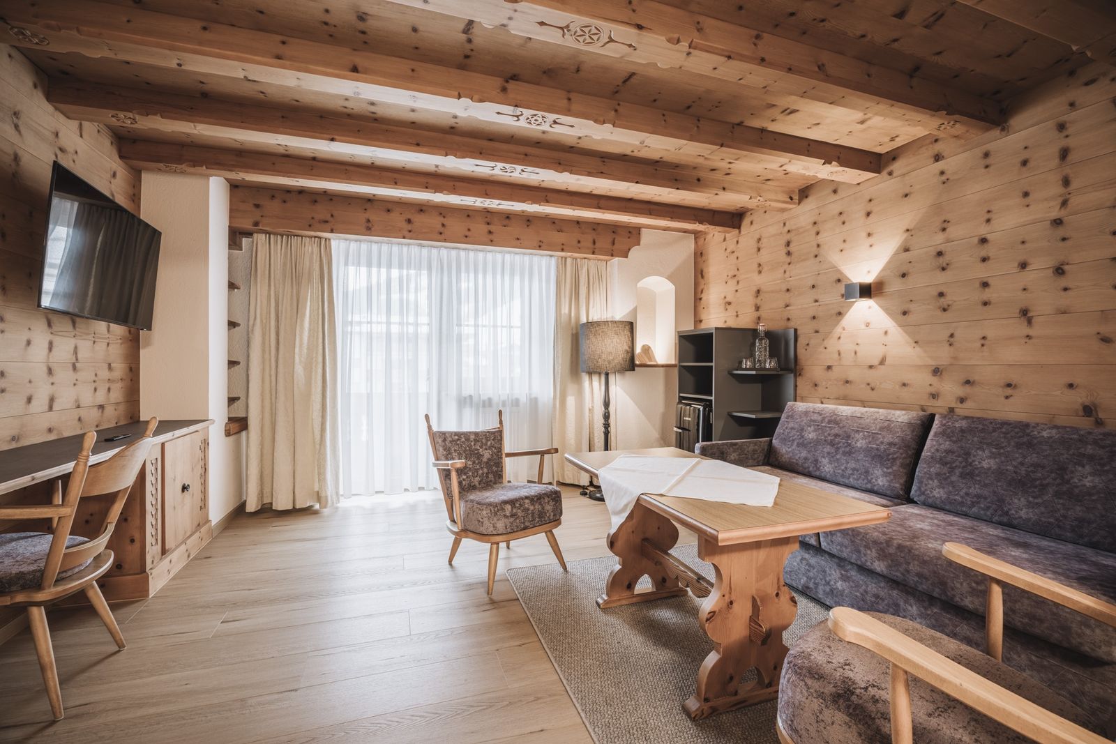 Juniorsuite Kirchspitz mit Balkon image 3 - Hotel Gaspingerhof