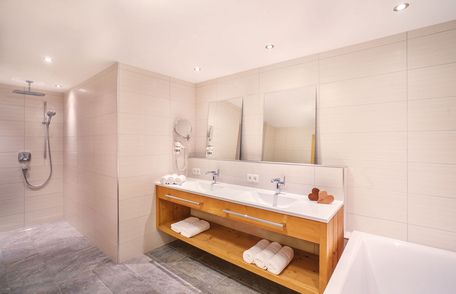 Apartment „Bergkristall“ image 1 - Hotel Gaspingerhof