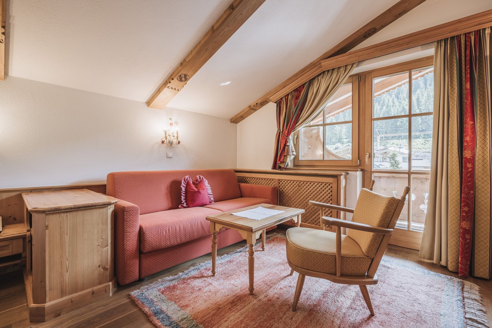 Juniorsuite Fürstalm mit Balkon image 4 - Hotel Gaspingerhof