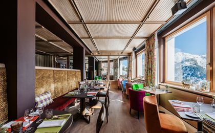 Hotel Goldener Berg - Your Mountain Selfcare Resort in Lech, Vorarlberg, Österreich - Bild #2
