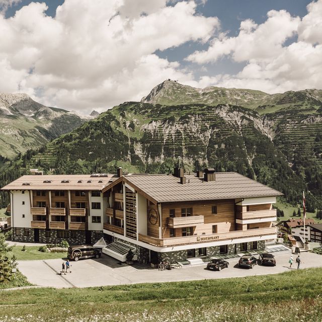 Hotel Goldener Berg - Your Mountain Selfcare Resort in Lech, Vorarlberg, Austria