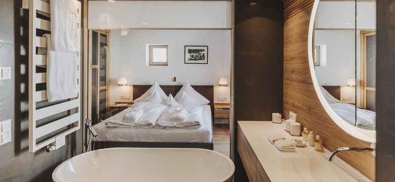 Hotel Goldener Berg - Your Mountain Selfcare Resort: Suite image #3