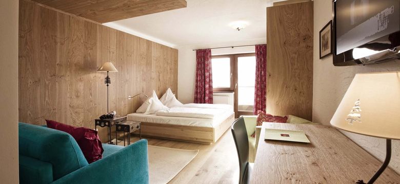 Hotel Goldener Berg - Your Mountain Selfcare Resort: Superior Studio image #1