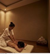 Thai Rücken-, Nacken-, Schultermassage 90 Minuten