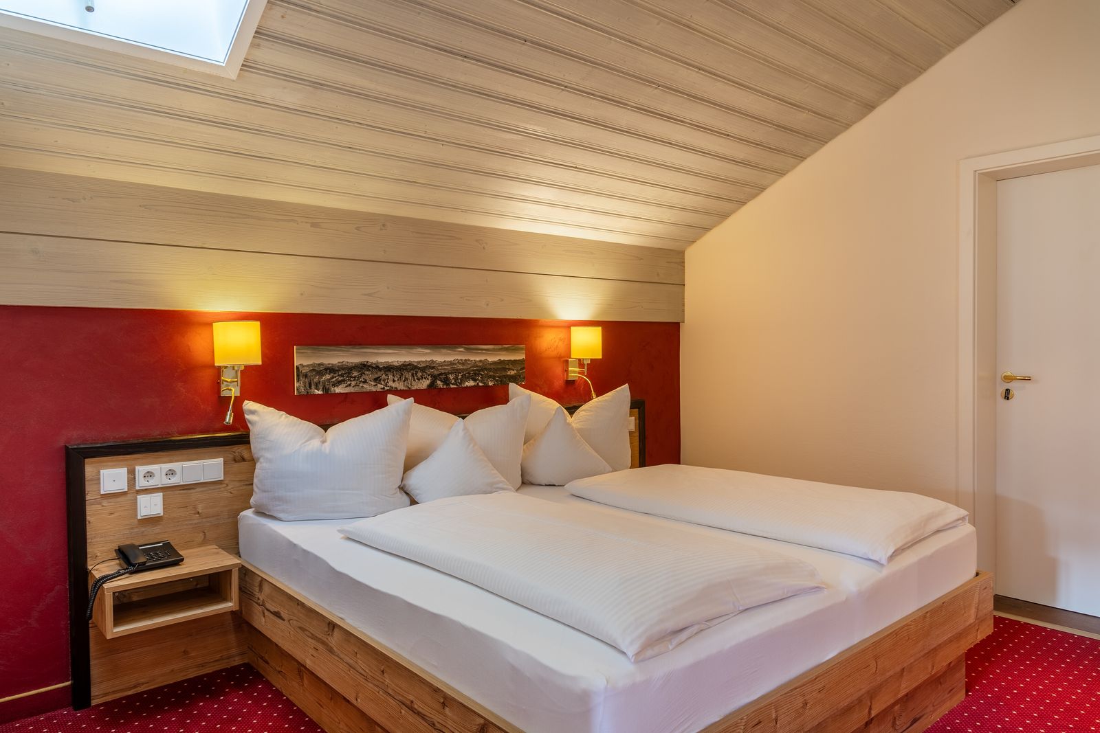 Doppelzimmer Komfort image 5 - Königshof Hotel Resort Oberstaufen