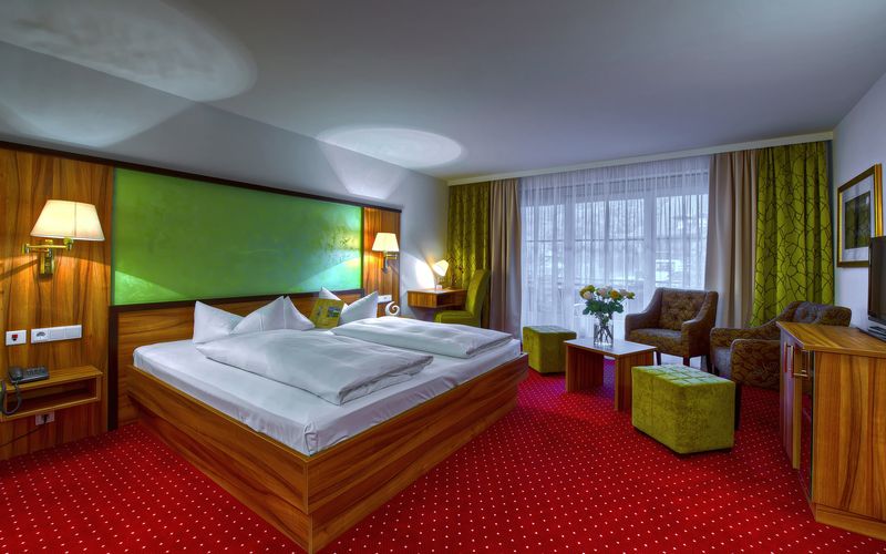 Doppelzimmer Komfort image 9 - Königshof Hotel Resort Oberstaufen