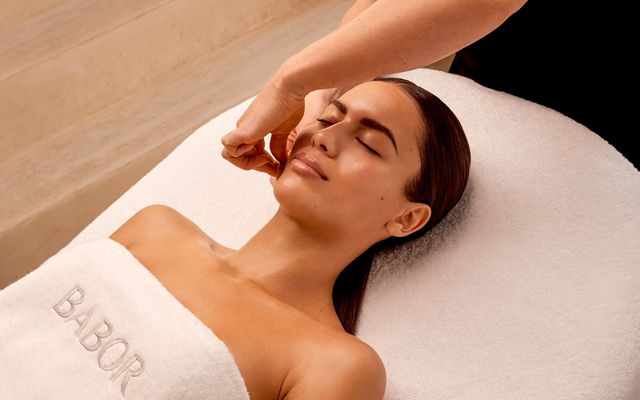Lifting Treatment mit HSR - Königshof Hotel Resort Oberstaufen