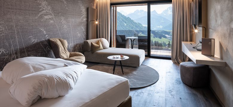 Panorama Wellness Resort Alpen Tesitin: Dolomitensuite image #1