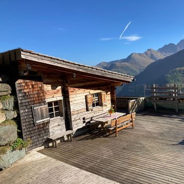 Terrace, Almhütte Knapp-Kasa, Großglockner, Kärnten, Carinthia , Austria