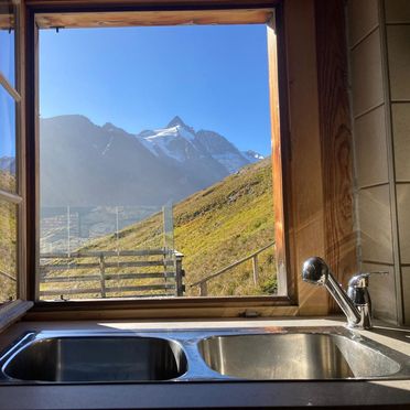 Kitchen, Almhütte Knapp-Kasa, Großglockner, Kärnten, Carinthia , Austria