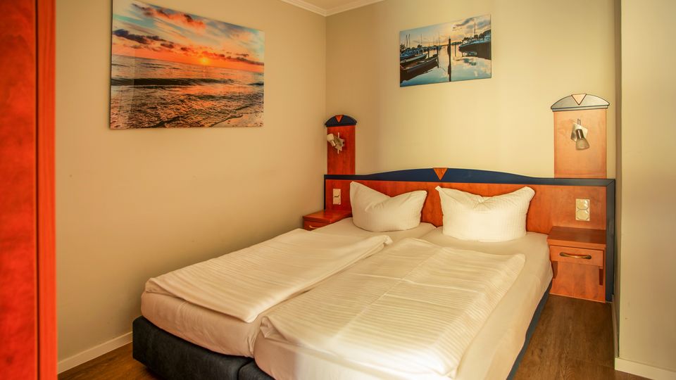 Mini Double Room with Balcony – View 1