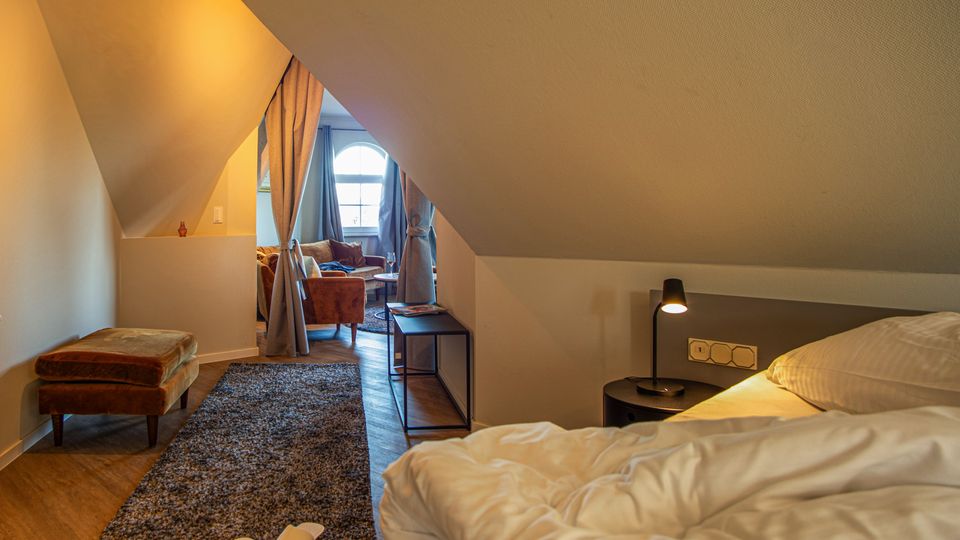 Suite with Sea View and Balcony – View 10