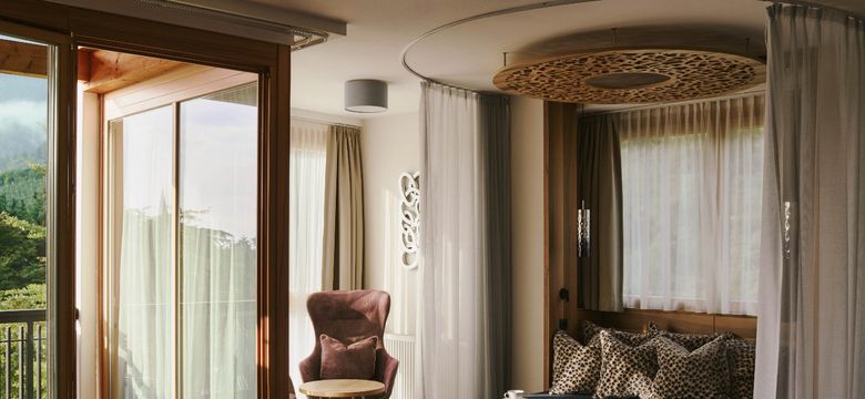 ALPIANA – green luxury: Suite Deluxe image #1