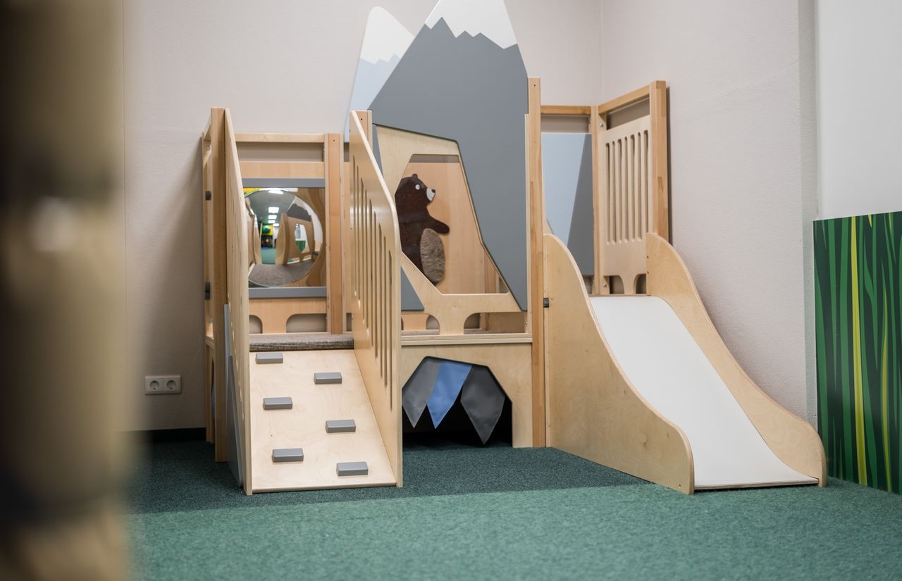 MICHAELKREYER_2412_Neuhaus_Spielparadies_200_web.jpg