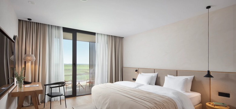 Hotel Materra: Deluxe room image #1