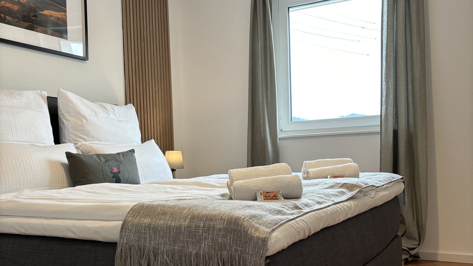 Innenansicht Schlafzimmer mit Doppelbett