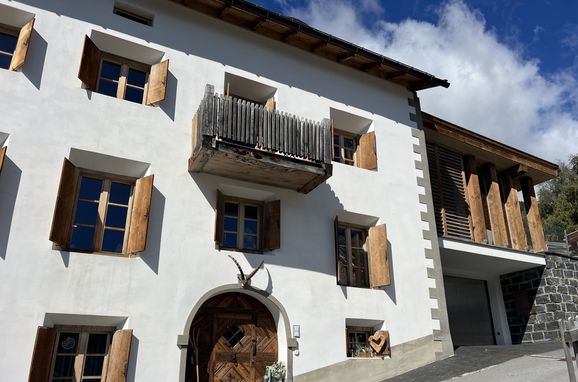 Sommer, Chasa Sentima, Sent, Graubünden, Schweiz