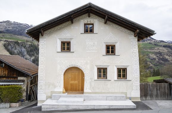 Sommer, Chasa Chaposch, Tarasp, Graubünden, Schweiz