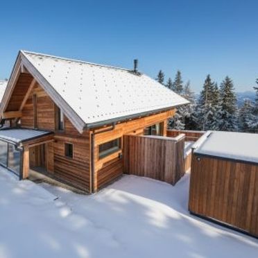 Winter, THE LODGES am Klippitztörl, Bad St. Leonhard, Kärnten, Österreich