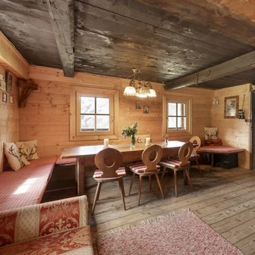 Essbereich, Steinfeldalm, Kirchberg, Tirol, Österreich