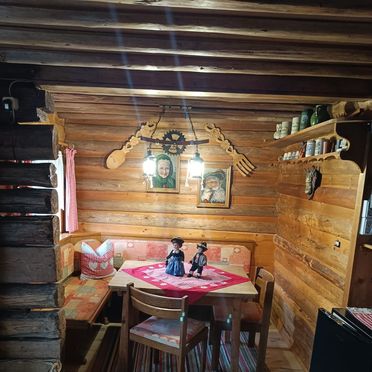 Wohn-Essbereich, Schäferhütte, Hippach, Tirol, Österreich